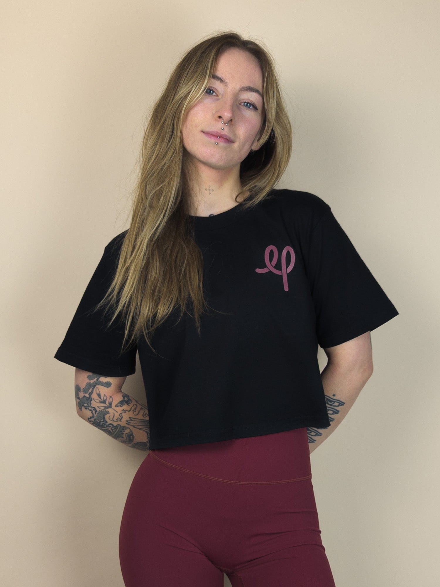 Climbing in Circles Graphic Crop - Black